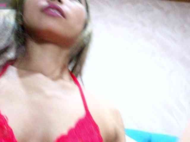 MadelineDollx webcam