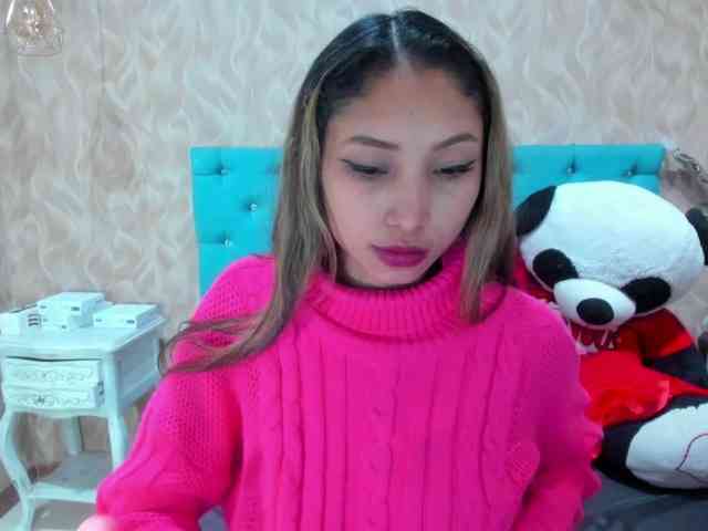 MadelineDollx webcam