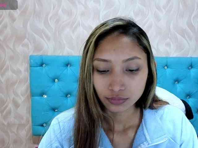MadelineDollx webcam