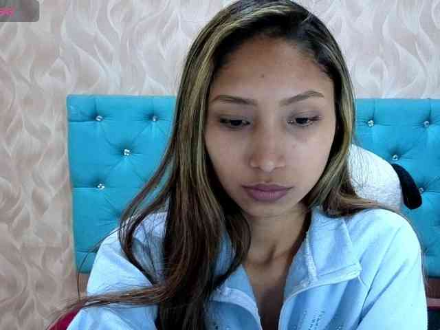 MadelineDollx webcam