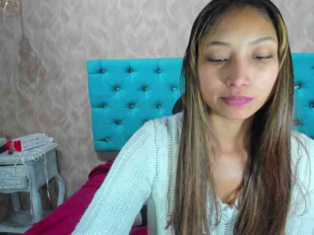 MadelineDollx webcam