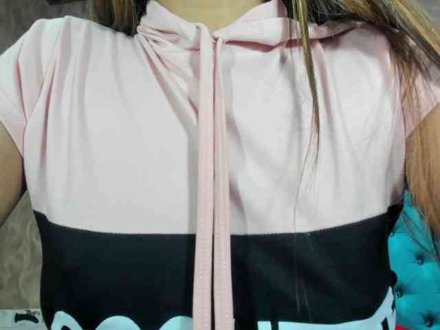 MadelineDollx webcam