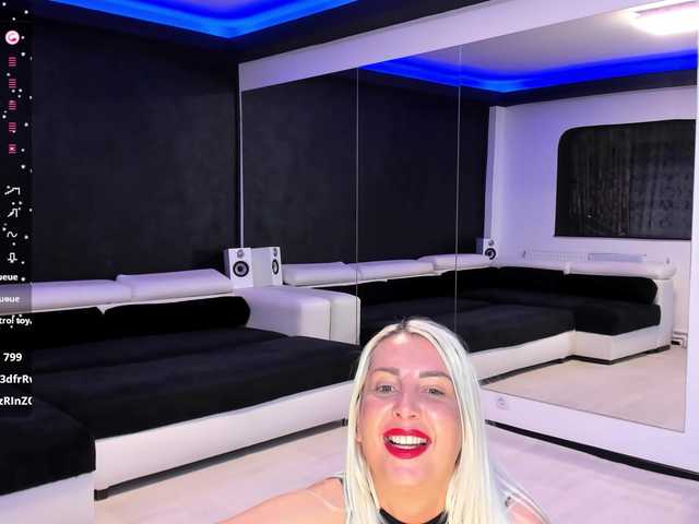 StacyBabe's BongaCams show and profile