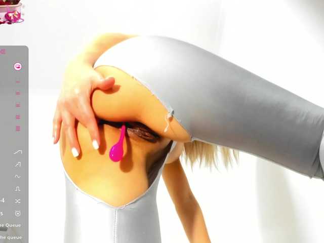 StacyBabe's BongaCams show and profile