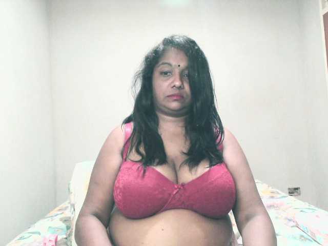 Indianmayaxoxo's BongaCams show and profile
