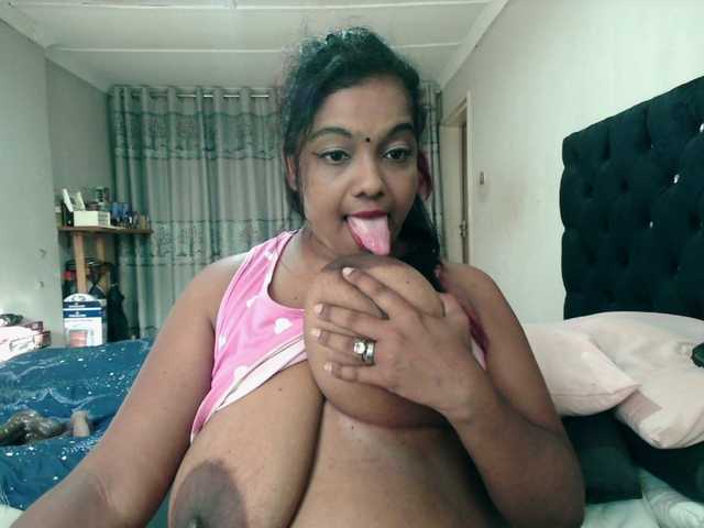 Indianmayaxoxo's BongaCams show and profile