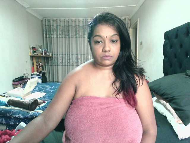 Indianmayaxoxo webcam bongacams model stream image