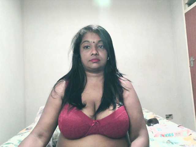 Indianmayaxoxo's BongaCams show and profile