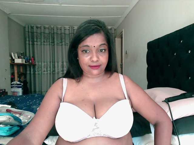 Indianmayaxoxo webcam bongacams model stream image