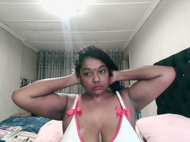 Indianmayaxoxo's BongaCams show and profile