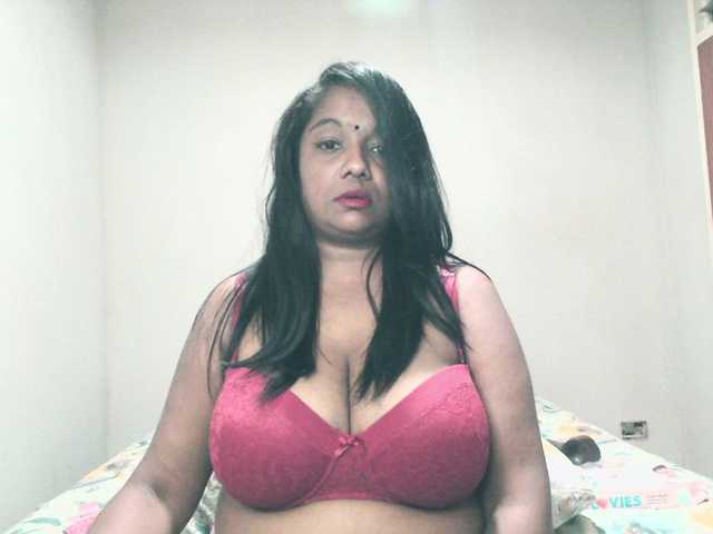 Indianmayaxoxo webcam