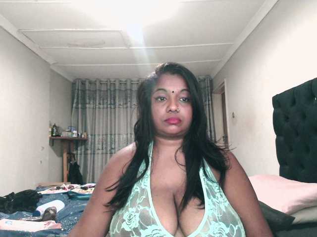 Indianmayaxoxo's BongaCams show and profile