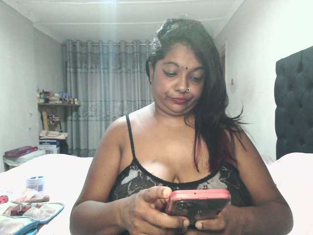 Indianmayaxoxo from BongaCams