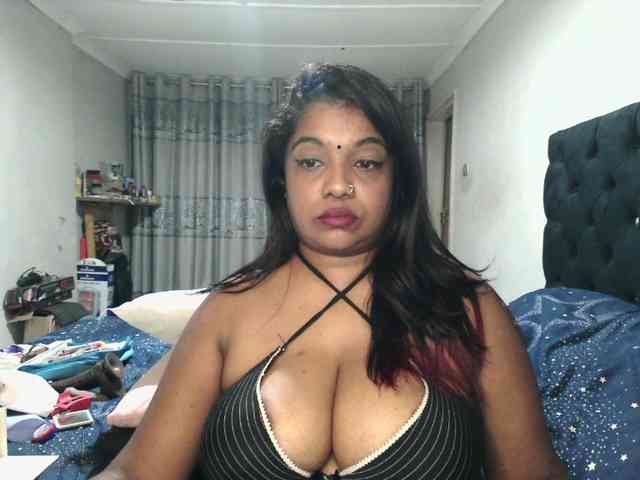 Indianmayaxoxo webcam