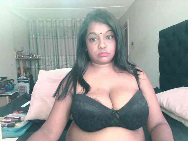 Indianmayaxoxo webcam