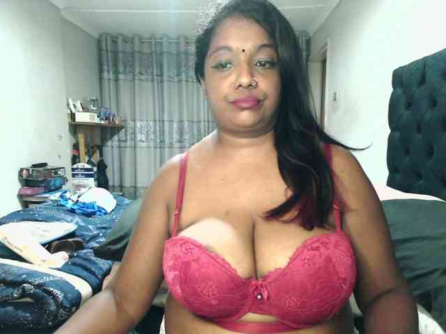 Indianmayaxoxo webcam