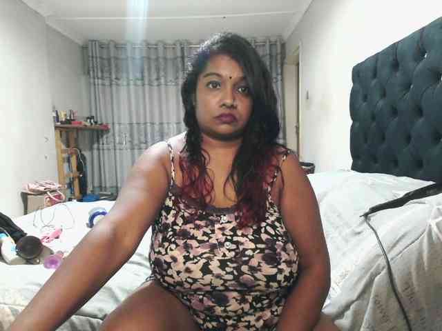 Indianmayaxoxo webcam