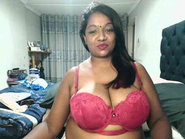 Indianmayaxoxo webcam