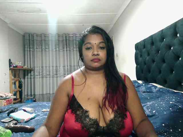Indianmayaxoxo webcam