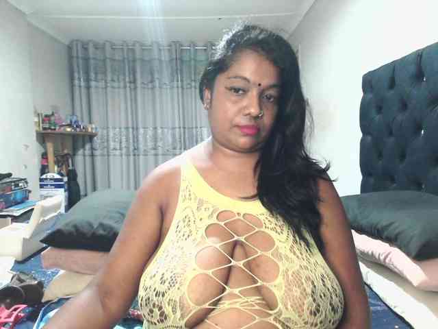 Indianmayaxoxo webcam