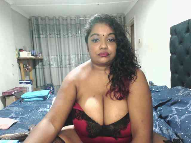 Indianmayaxoxo webcam