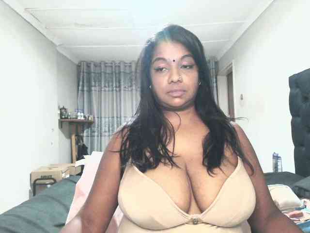 Indianmayaxoxo webcam