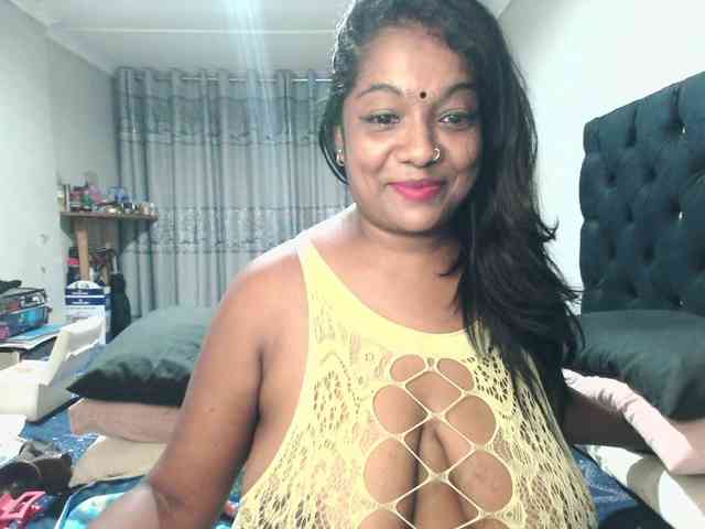 Indianmayaxoxo webcam