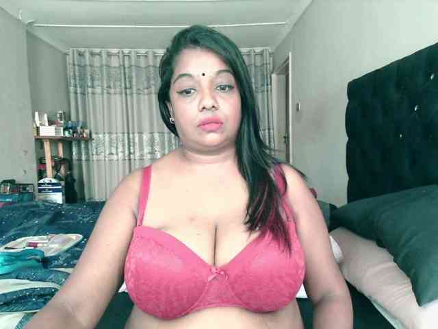 Indianmayaxoxo webcam