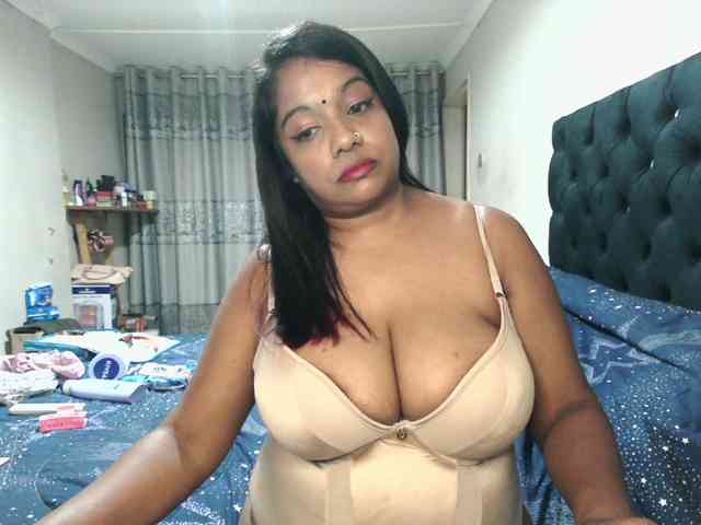 Indianmayaxoxo webcam