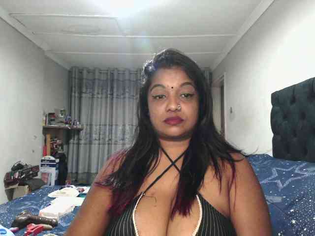 Indianmayaxoxo webcam
