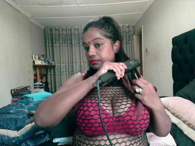 Indianmayaxoxo webcam