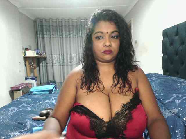 Indianmayaxoxo webcam