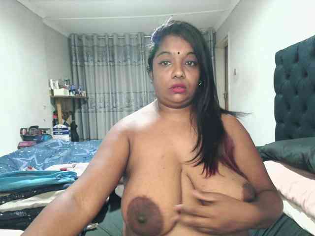 Indianmayaxoxo webcam