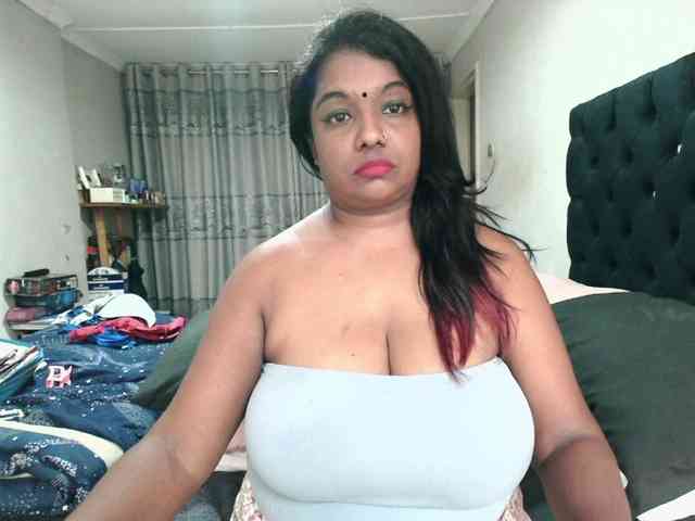 Indianmayaxoxo webcam