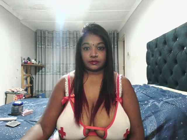 Indianmayaxoxo webcam