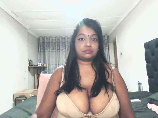 Indianmayaxoxo webcam