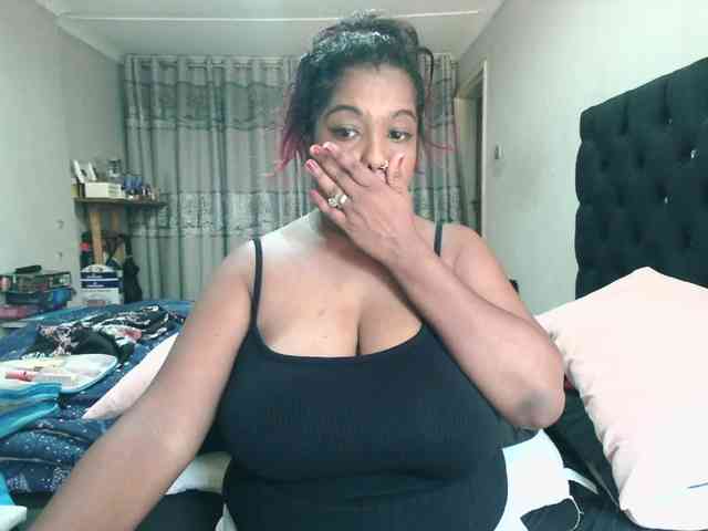 Indianmayaxoxo webcam