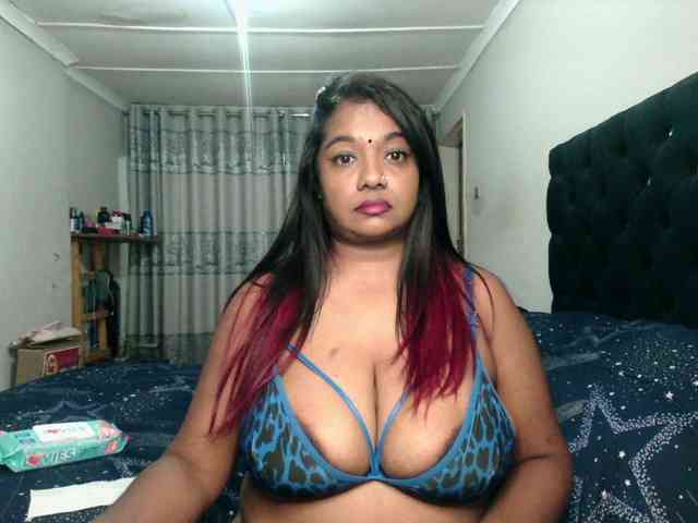 Indianmayaxoxo webcam