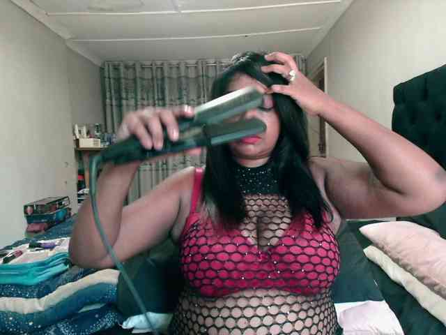 Indianmayaxoxo webcam