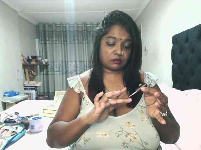 Indianmayaxoxo webcam