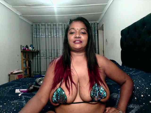 Indianmayaxoxo webcam