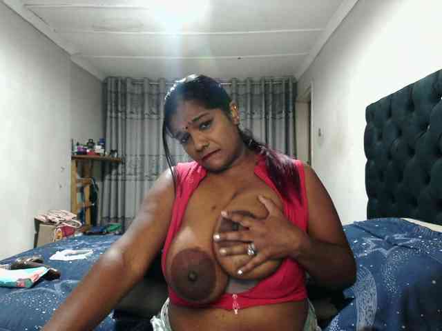 Indianmayaxoxo webcam