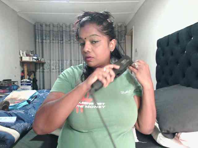 Indianmayaxoxo webcam