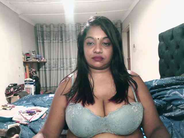 Indianmayaxoxo webcam