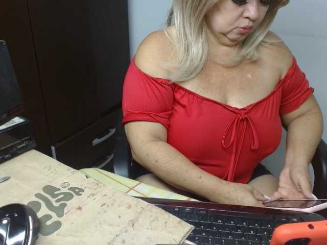 LolytaWOMAN webcam bongacams model stream image