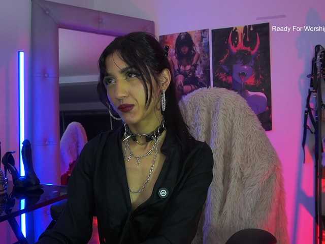 MissKorrah's BongaCams show and profile