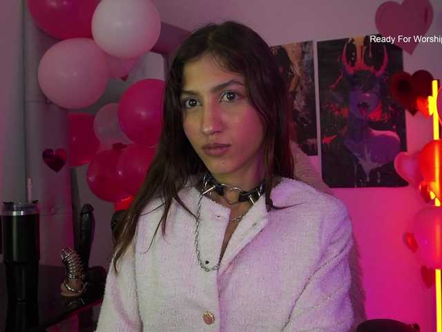 MissKorrah's BongaCams show and profile