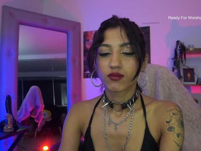 MissKorrah's BongaCams show and profile