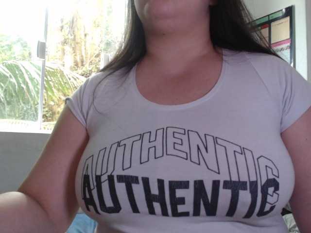 MiaSecret from BongaCams