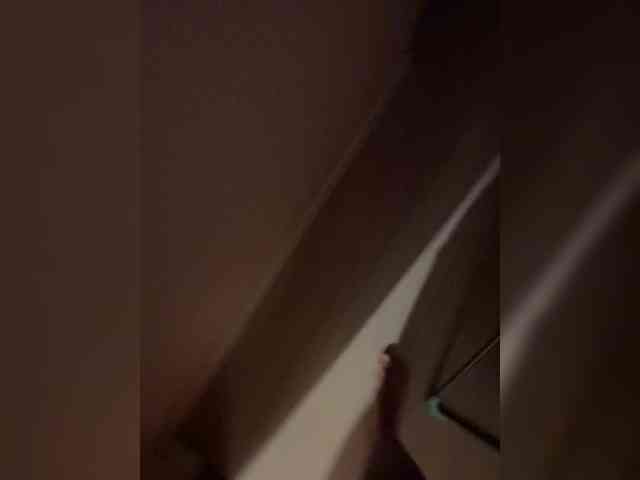 AdelyaVlad webcam